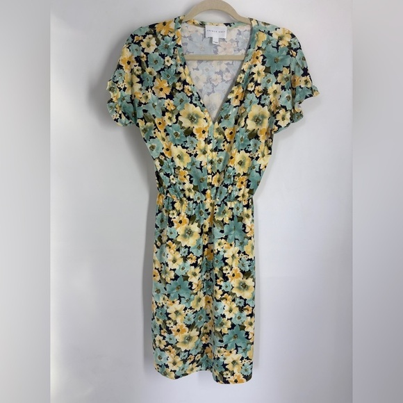 French Grey Dresses & Skirts - French Grey Dress Yellow/ Green Floral V Neck Tie Waist Short Sleeve- Med